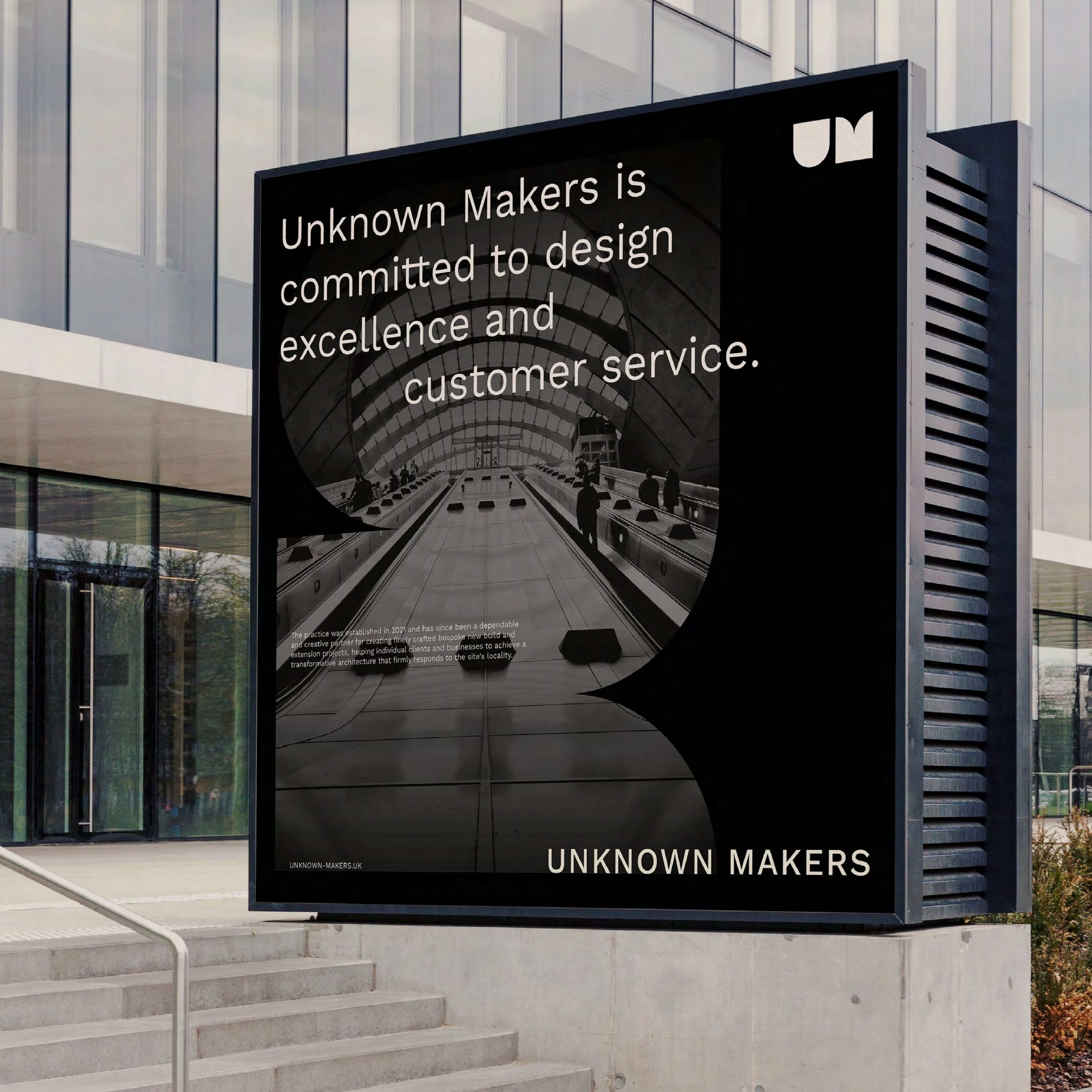 Unknown-Makers-Presentation-by-HolumStudio-full_page-0028.jpg