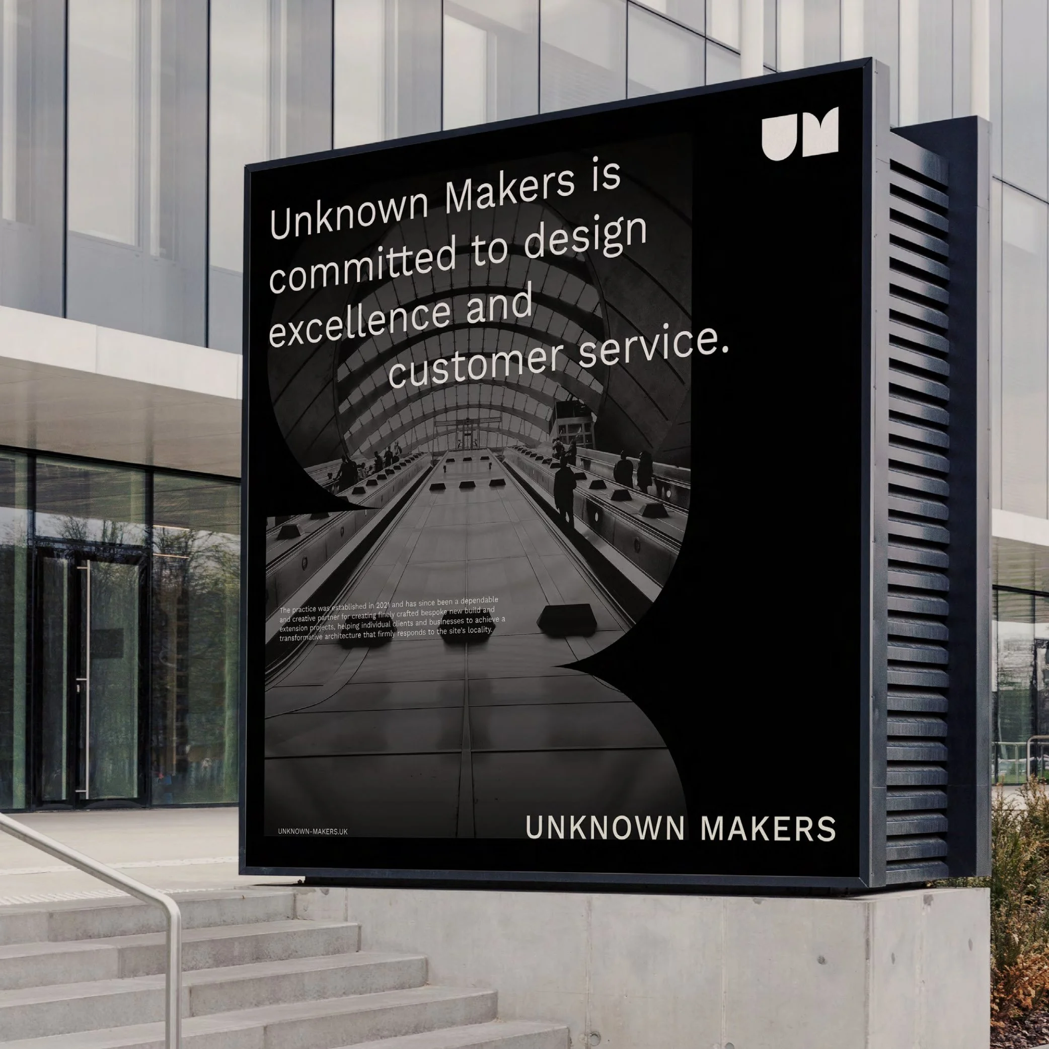 Unknown Makers Presentation by HolumStudio full_Page_28 11.35.29.jpg