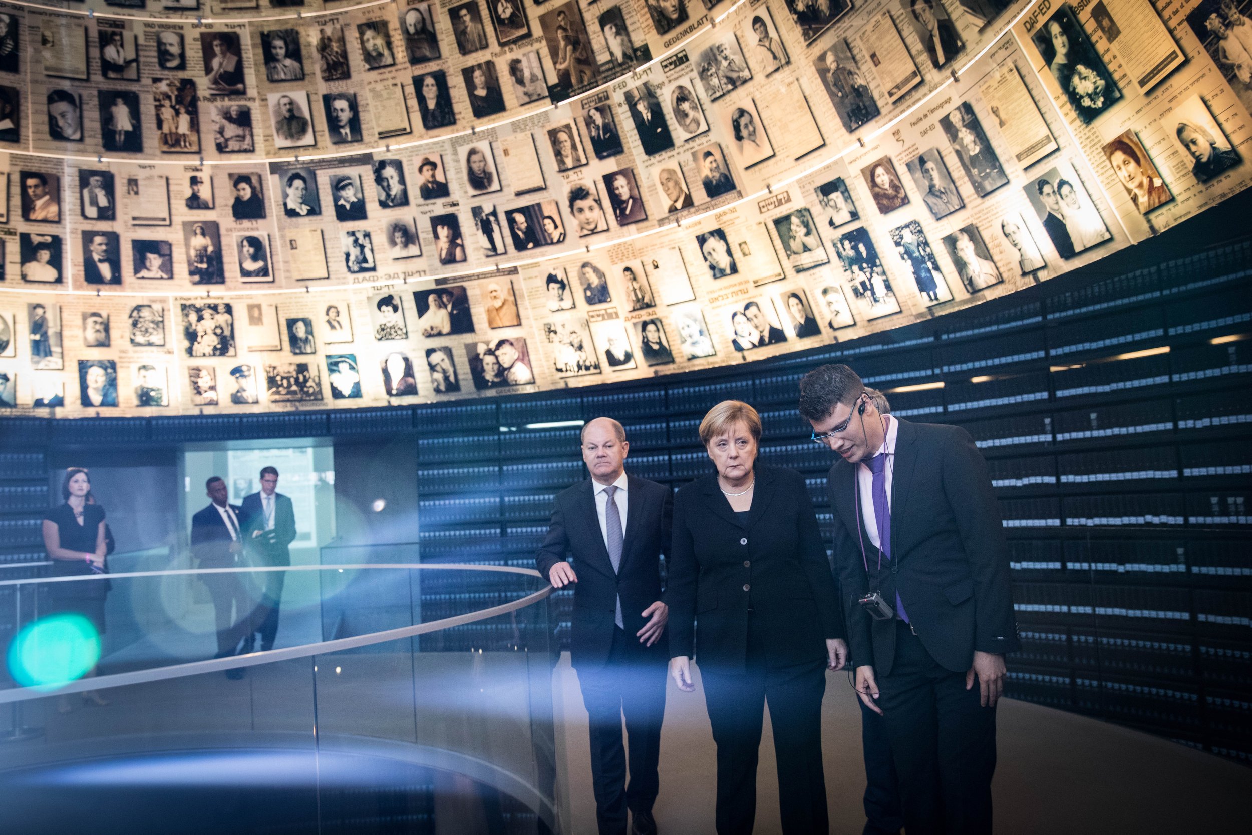  German Chancellor Angela Merkel at the Hall of Names during her visit at the Yad Vashem Holocaust memorial in Jerusalem on October 4, 2018 