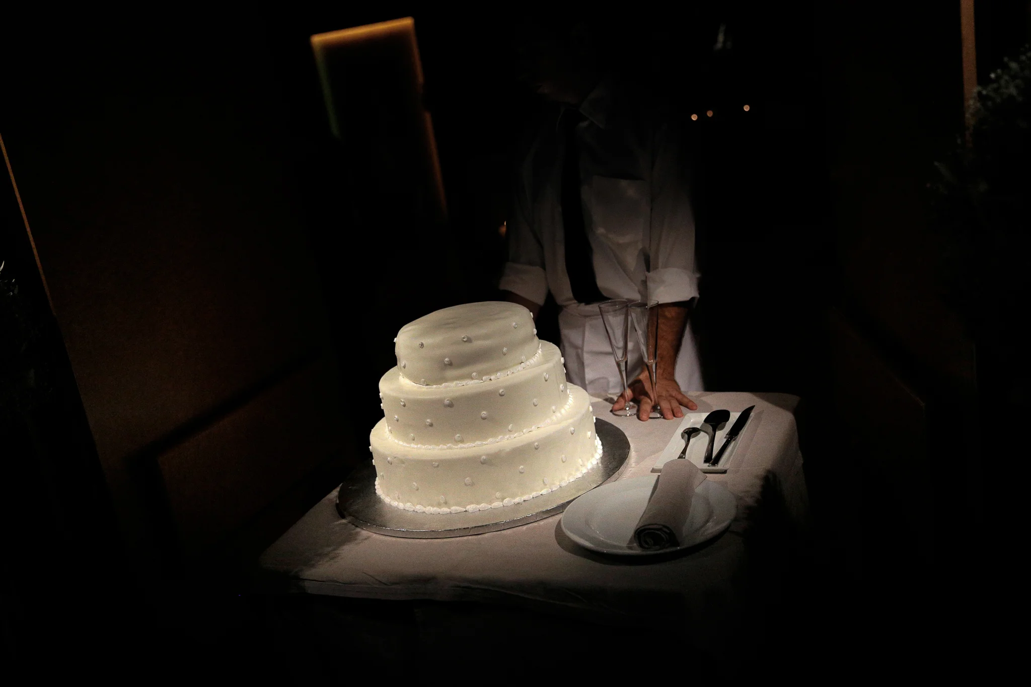 ....the cake arrives...
