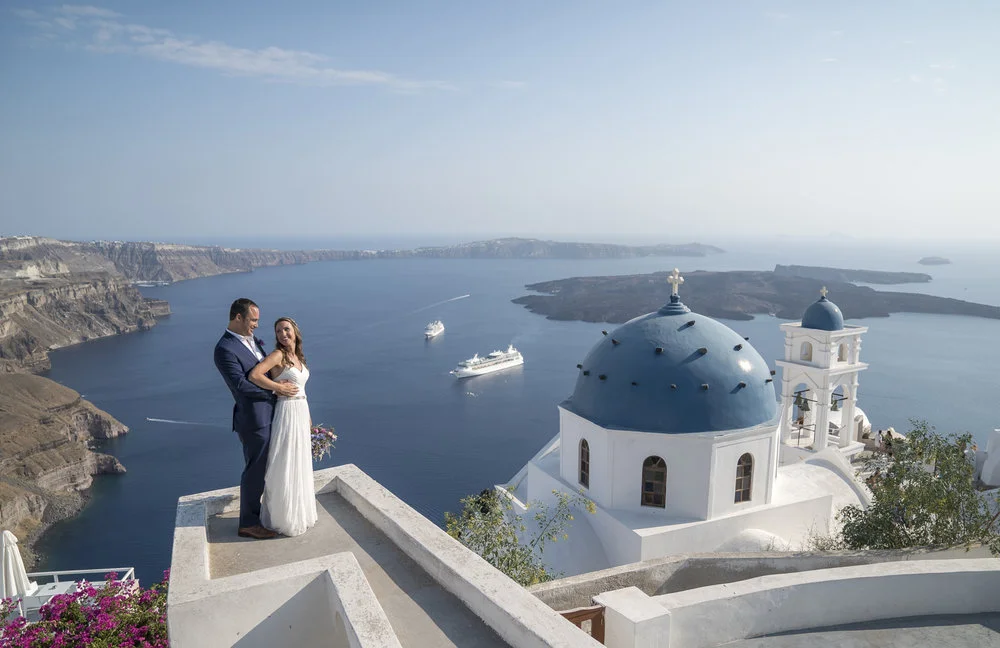 ROMANTIC SANTORINI ELOPEMENT PHOTOGRAPHY