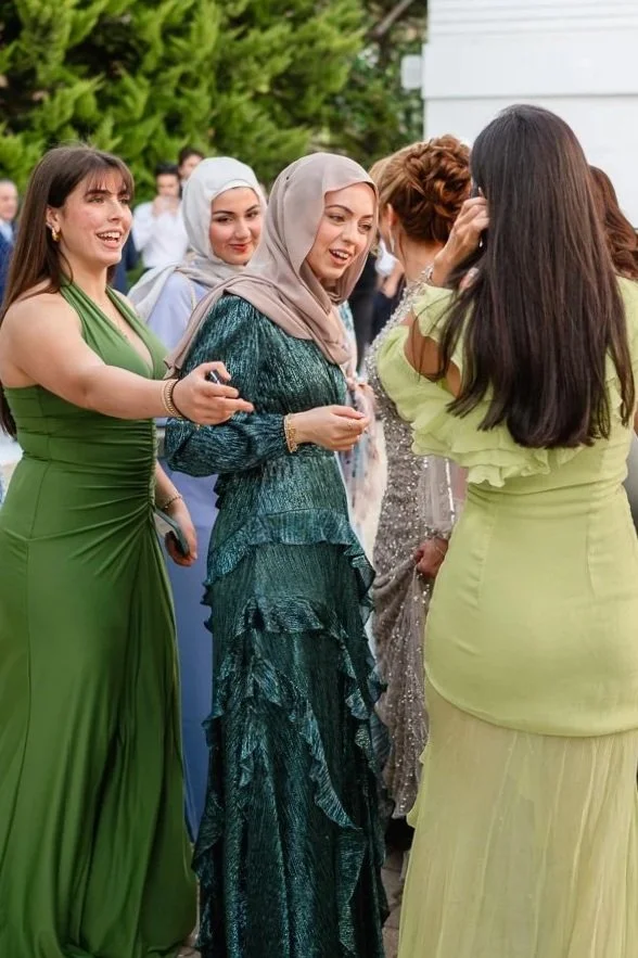 seasoul wedding guests