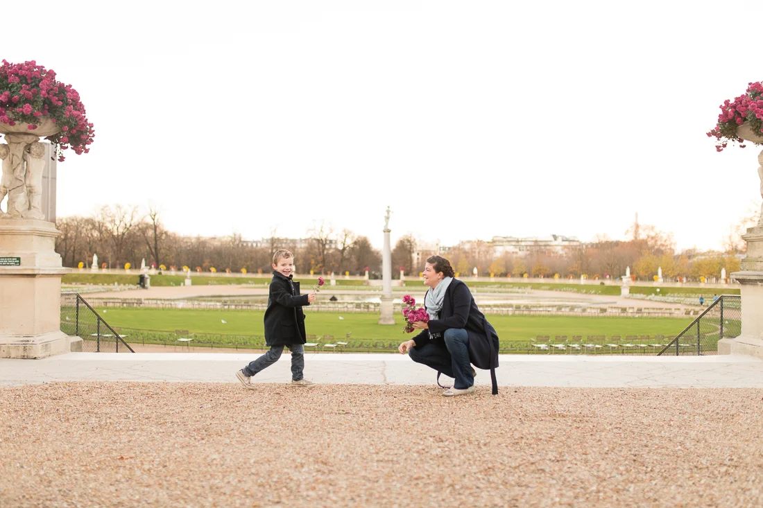 winter-family-photo-session-ideas-paris-photographer-1
