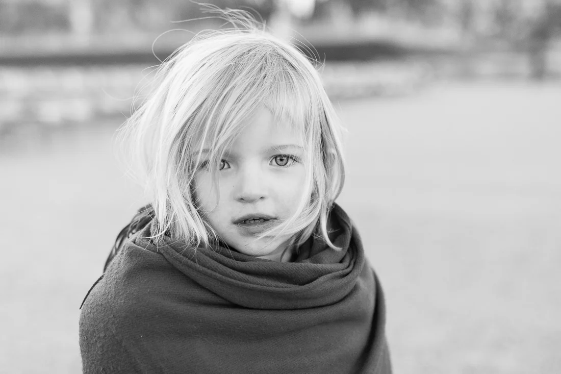 winter-family-photo-session-ideas-paris-photographer-6