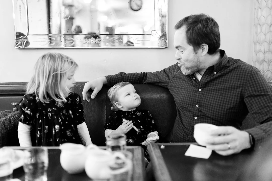 winter-family-photo-session-ideas-paris-photographer-9