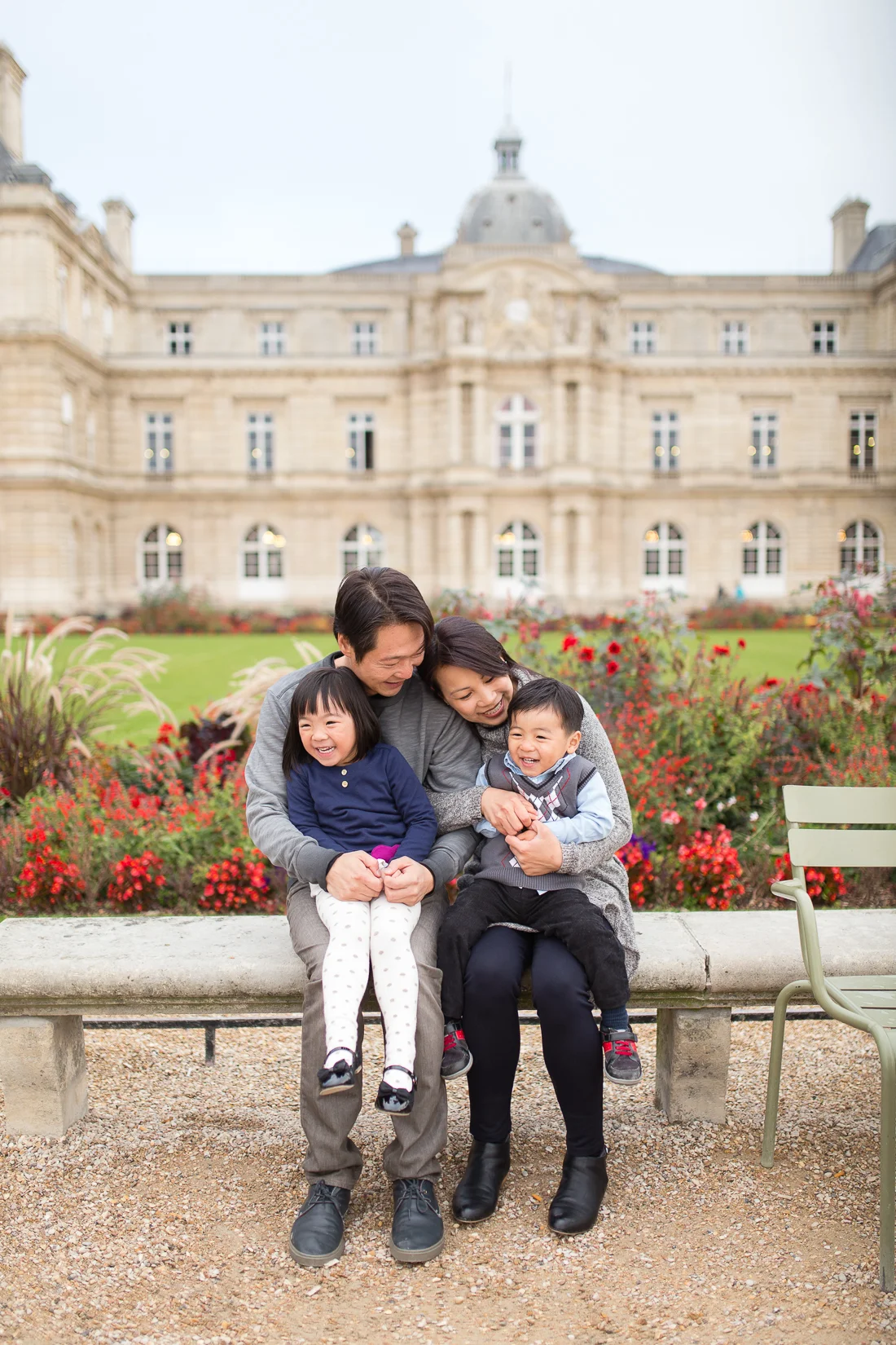 winter-family-photo-shoot-ideas-2