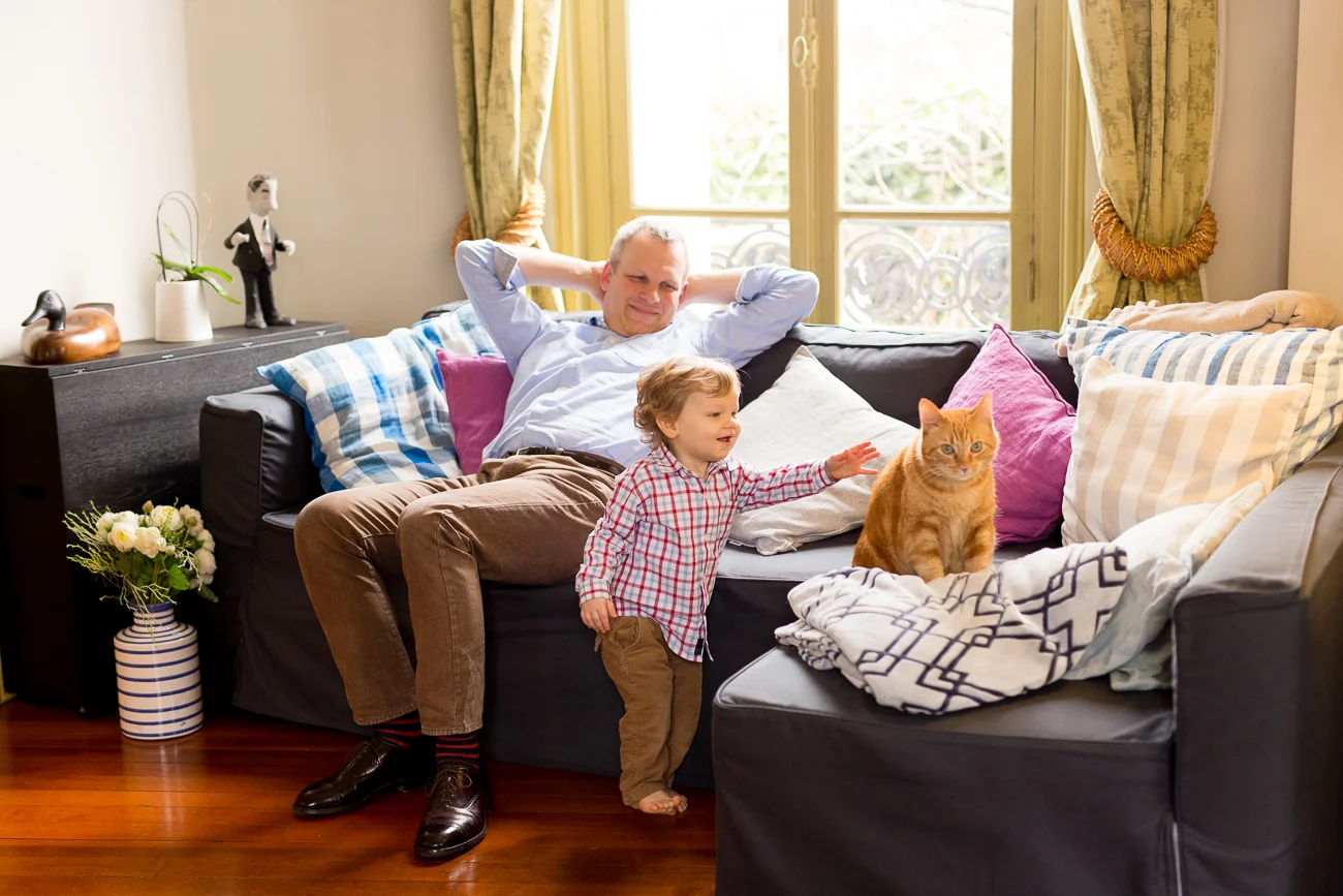 at-home-lifestyl-relaxed-large-family-newborn-photos-paris_032.jpg