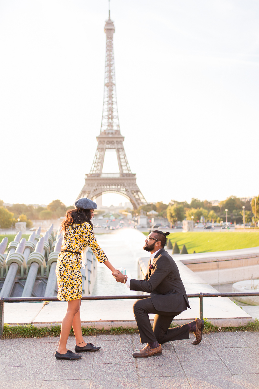 fall-outdoor-engagement-couples-photo-session-paris-photographer_006.jpg