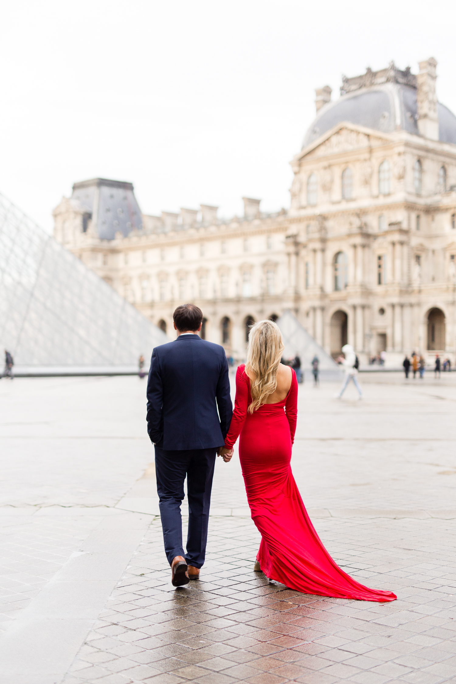 paris-maternity-photographer-katie-donnelly-blogger-chloe-arnold-palais-royal-louvre-10.jpg