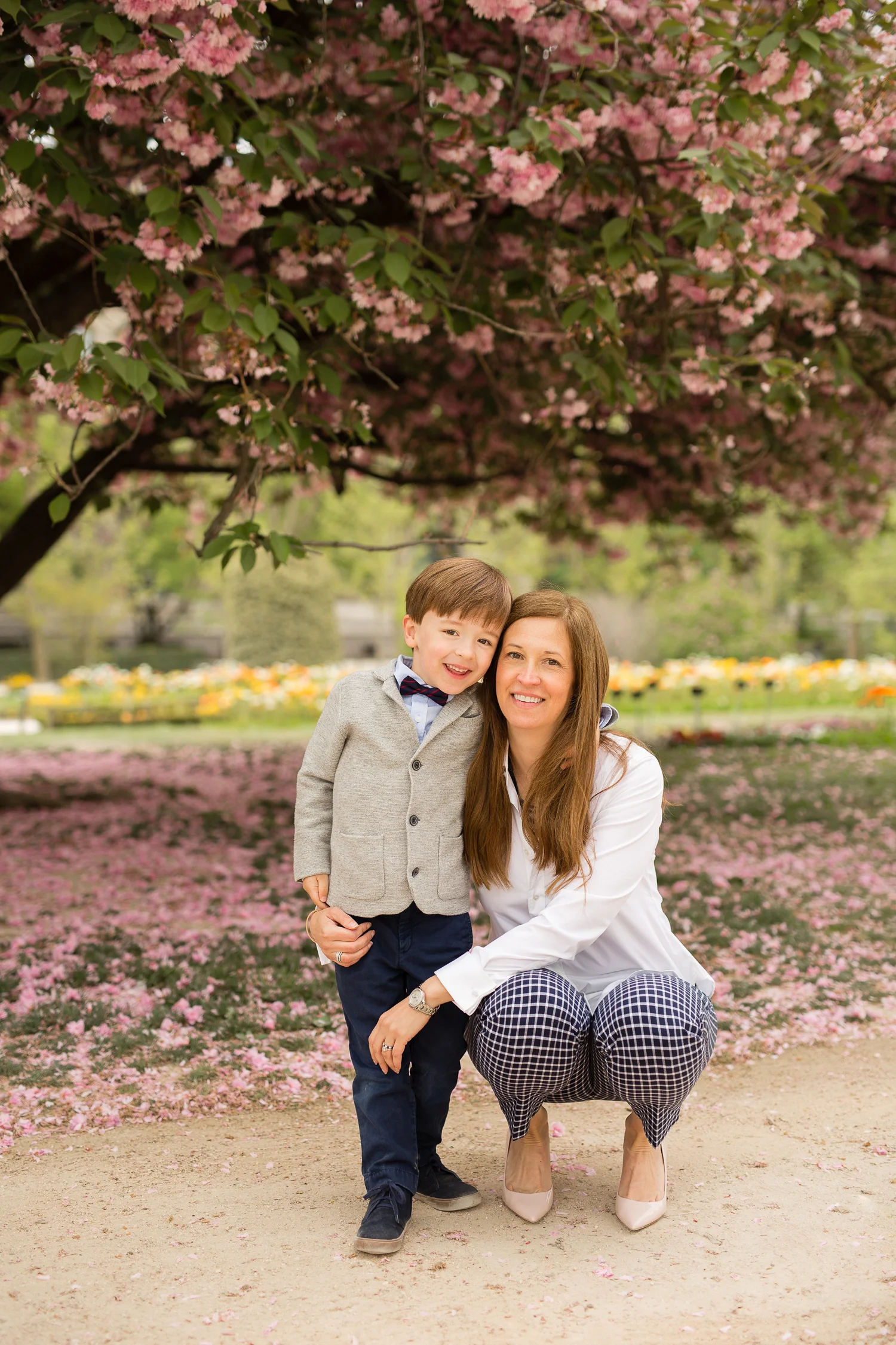 where-to-find-cherry-blossoms-in-paris-family-photographer_003.jpg