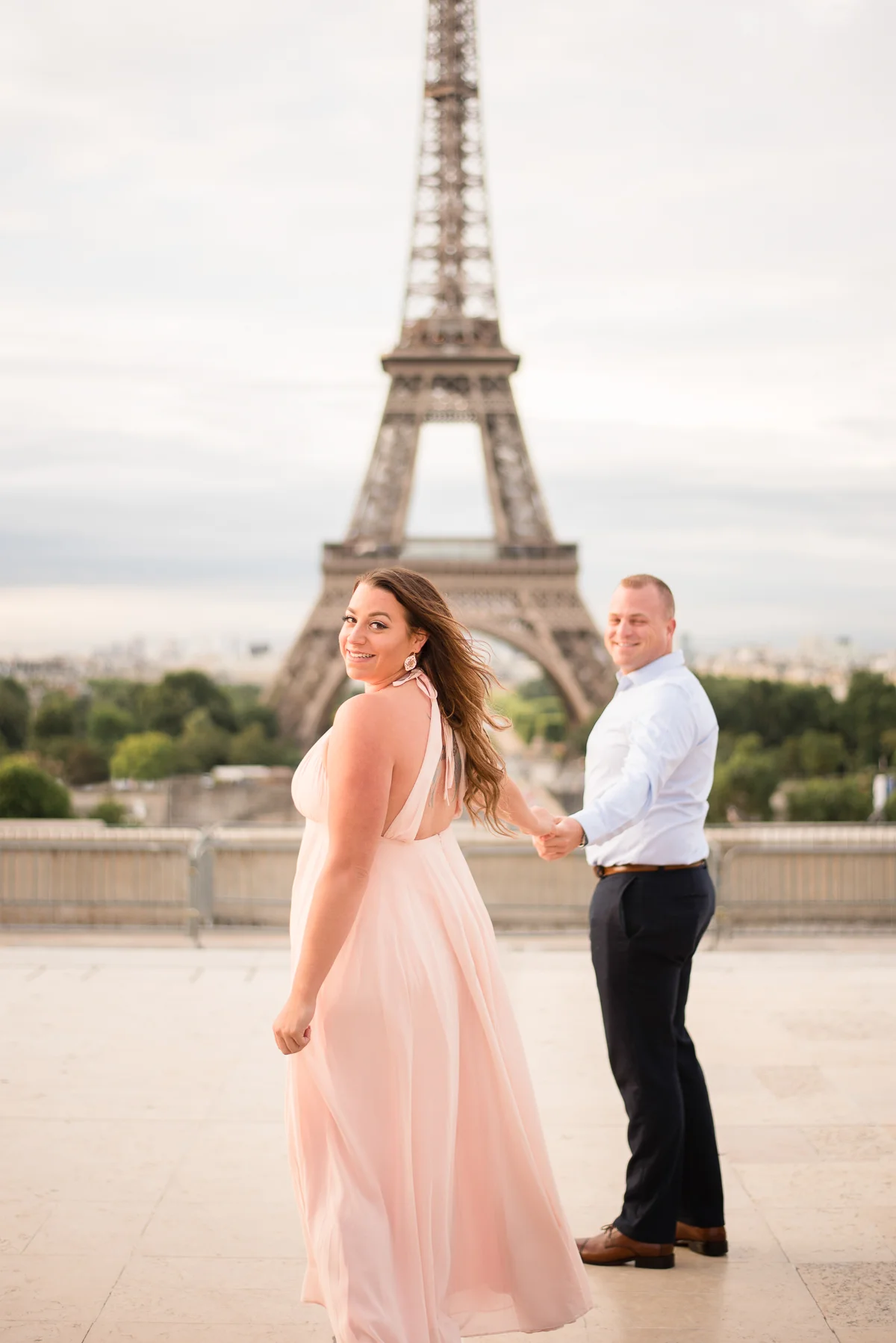 Romantic-Parisian-Photo-Session-Eiffel-Tower-Photographers,-Katie-Donnelly-Photography_003.jpg