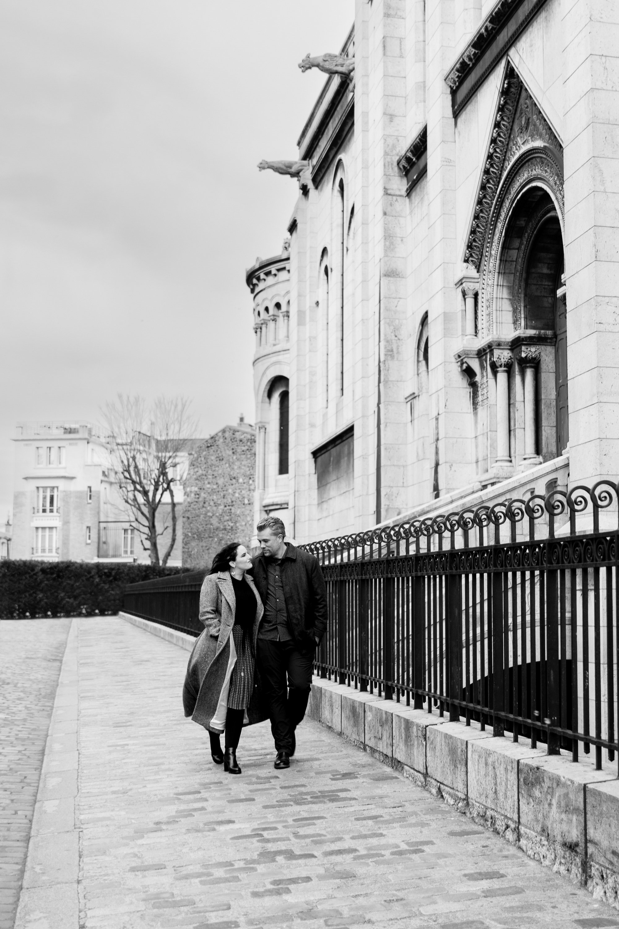 paris-couple-romantic-winter-photo-shoot-photographer-033.jpg