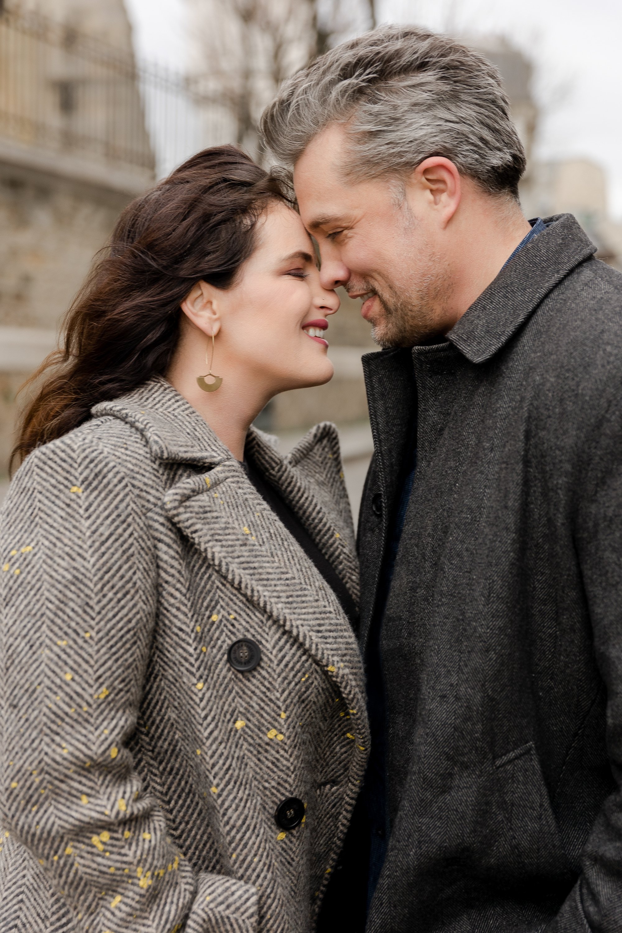 paris-couple-romantic-winter-photo-shoot-photographer-036.jpg