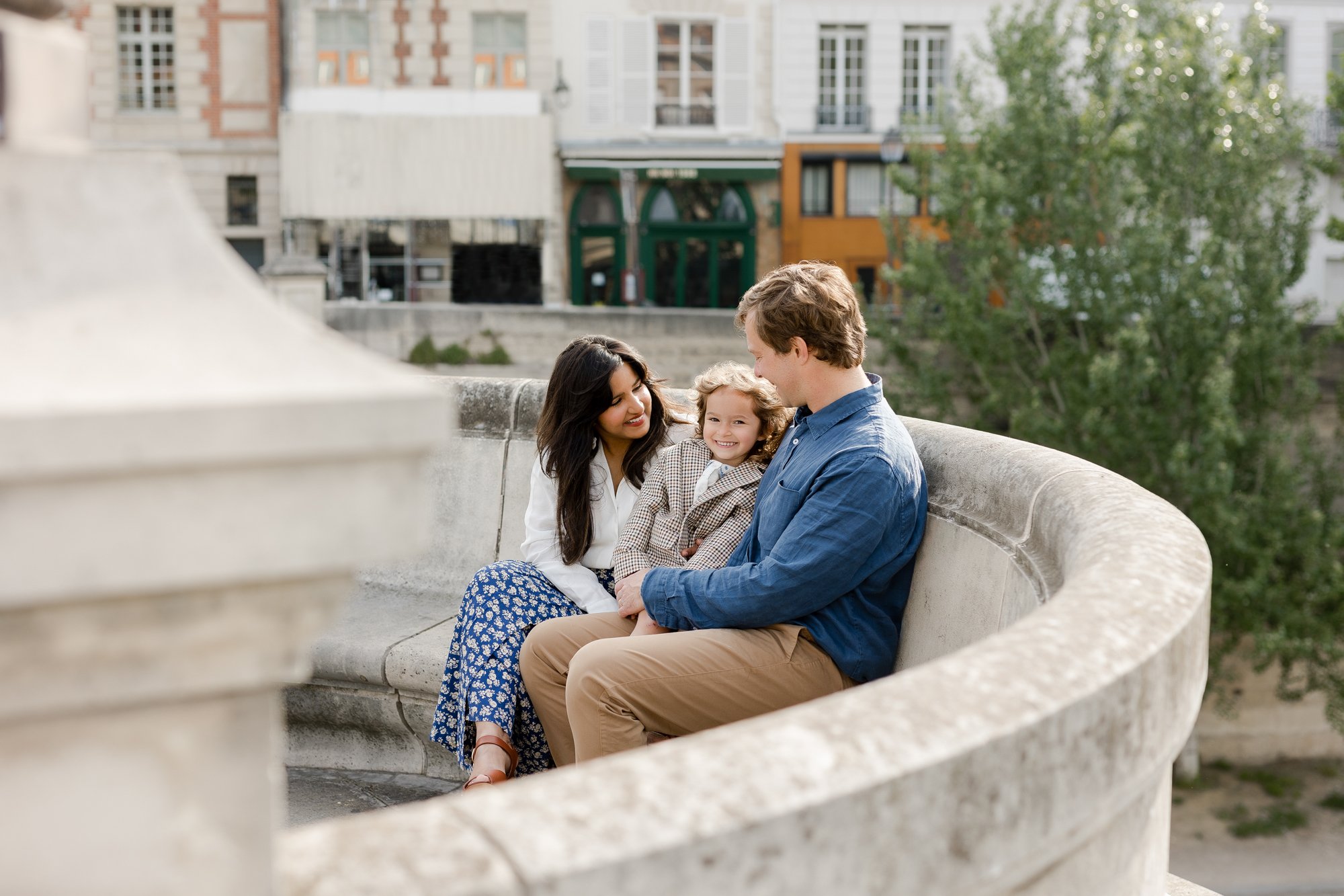 family photographer in Paris-10.jpg