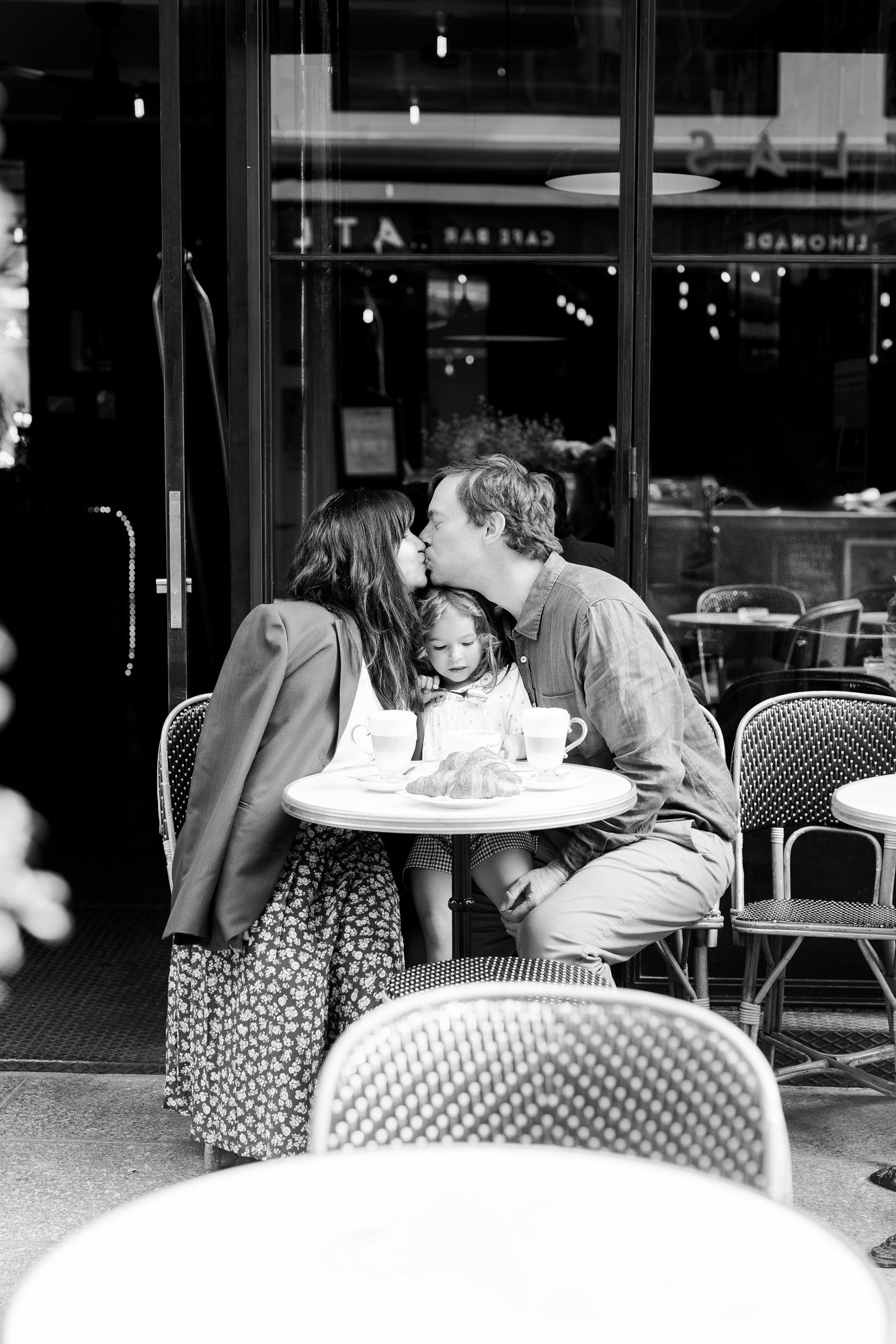 family photographer in Paris-15.jpg