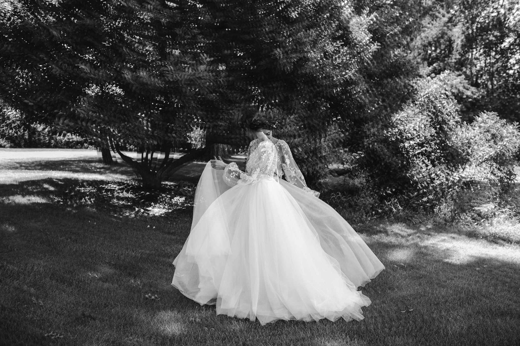 eastlyn and joshua findlay ohio wedding photographers bohemian outdoor wedding-300.jpg
