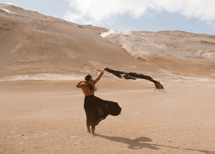 blowing-sand-storm-in-iceland---smaller.gif