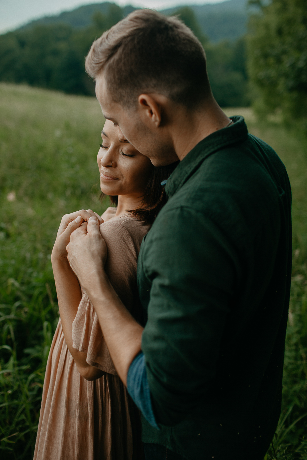 ariannamtorres and isaac engagement session at cades cove smoky mountains elopement-57.jpg