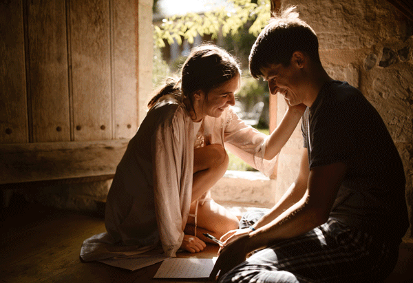 intimate-airbnb-normandy-france-wedding.gif