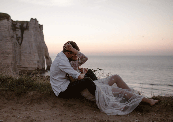 cliffs-of-etretat-elopement.gif