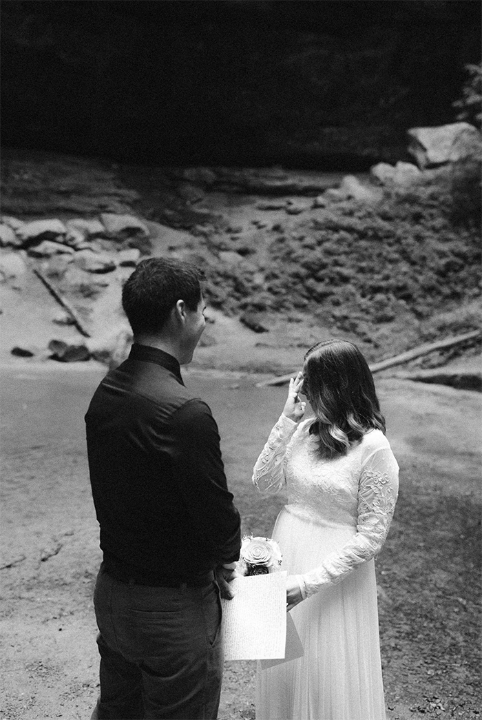 hocking hills elopement photographer1.gif