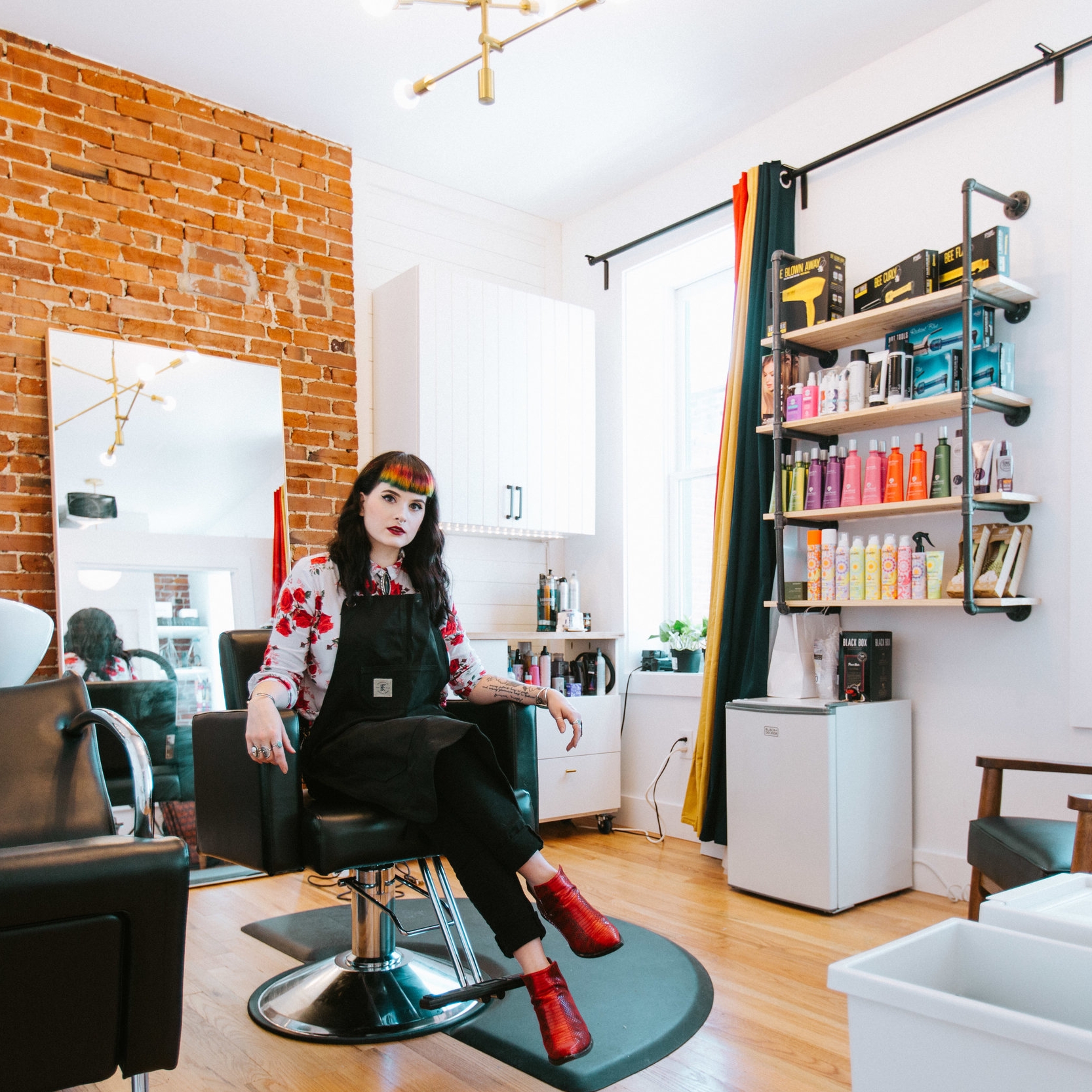 knife-and-flag-stylist-caitlin-ford.jpg