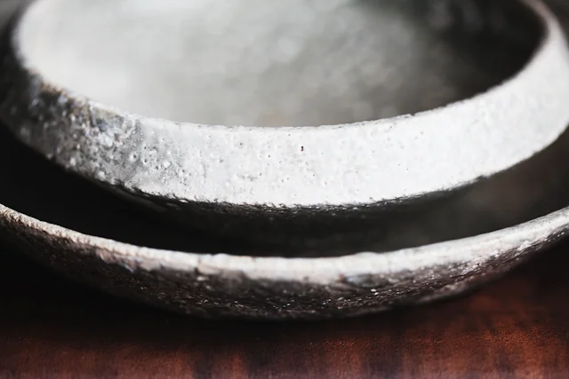 SOME/THINGS LIMITE/DITIONS CERAMIC BOWLS BY ELENA GILEVA, PHOTOGRAPHED BY MATTEO CARCELLI FOR SOME/THINGS AGENCY
