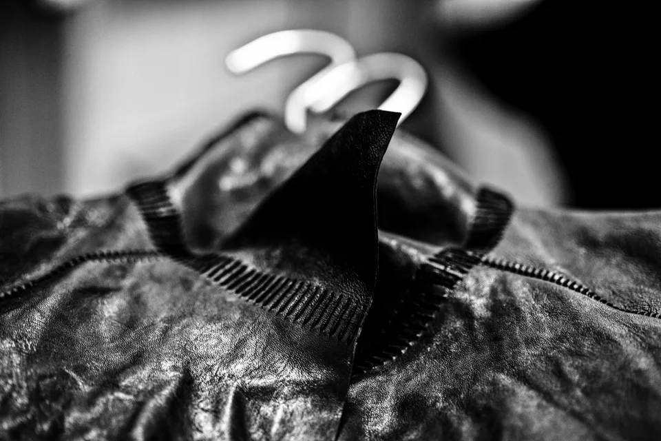 isaac sellam atelier by matteo carcelli | SOME/THINGS S/TUDIO