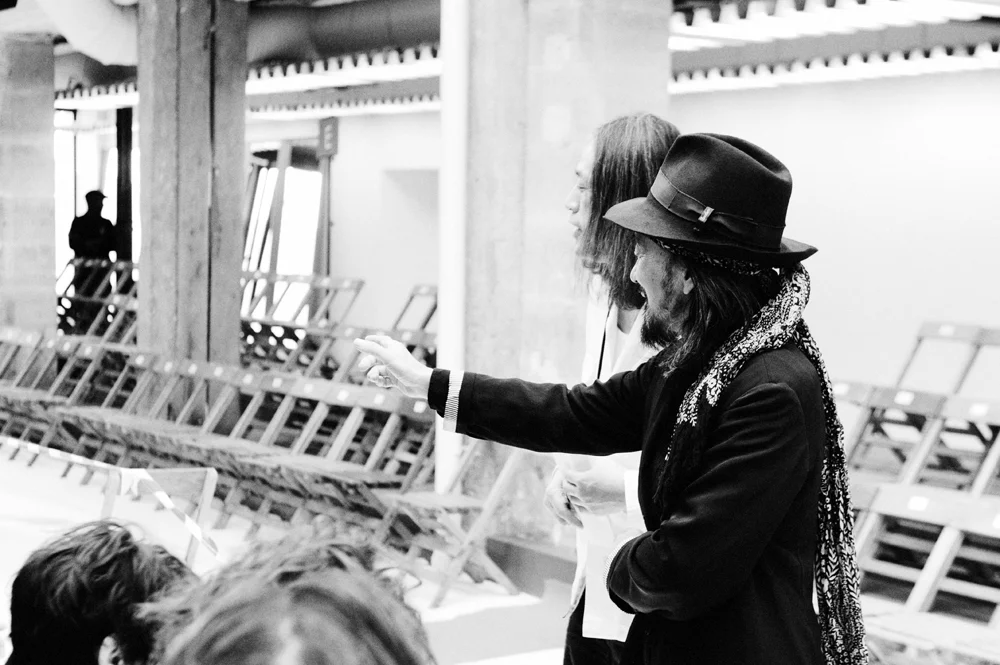yohji yamamoto spring/summer 2015 backstage photography by elise toide | S/TUDIO