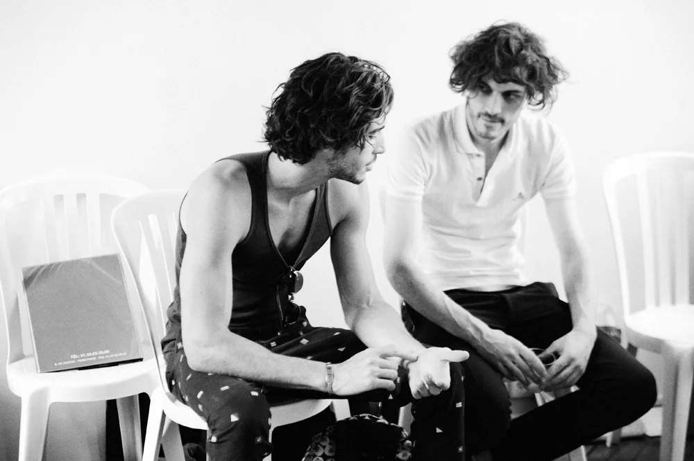 yohji yamamoto spring/summer 2015 backstage models lou gaillot and jeremy biscarro photography by elise toide | S/TUDIO