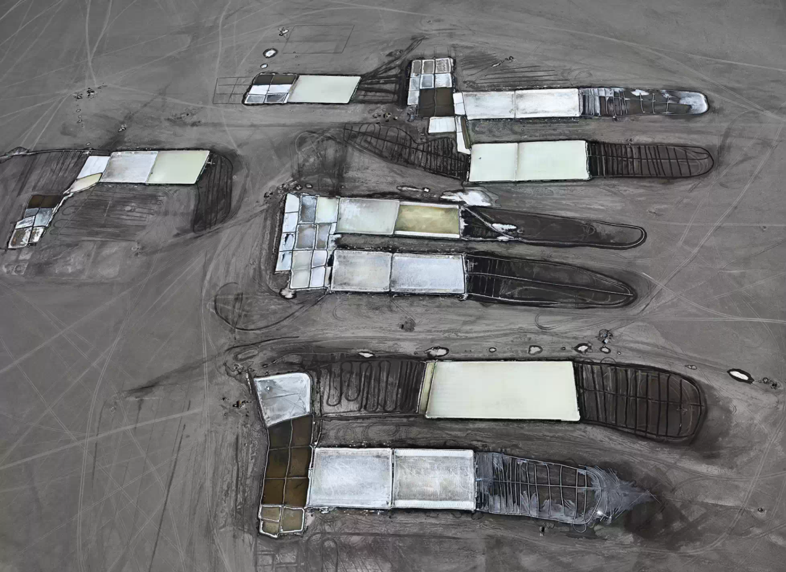 Edward Burtynsky - Salt Pans #25 India  2016 - Flowers Gallery