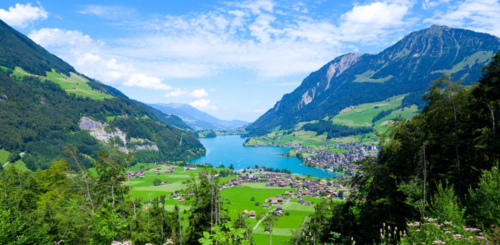 landscape-green-mountains