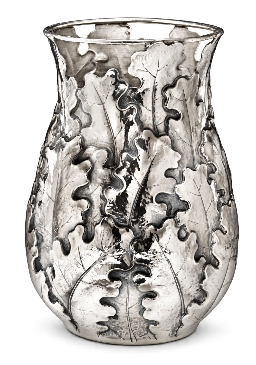 Polished silver oak leaf vase.png