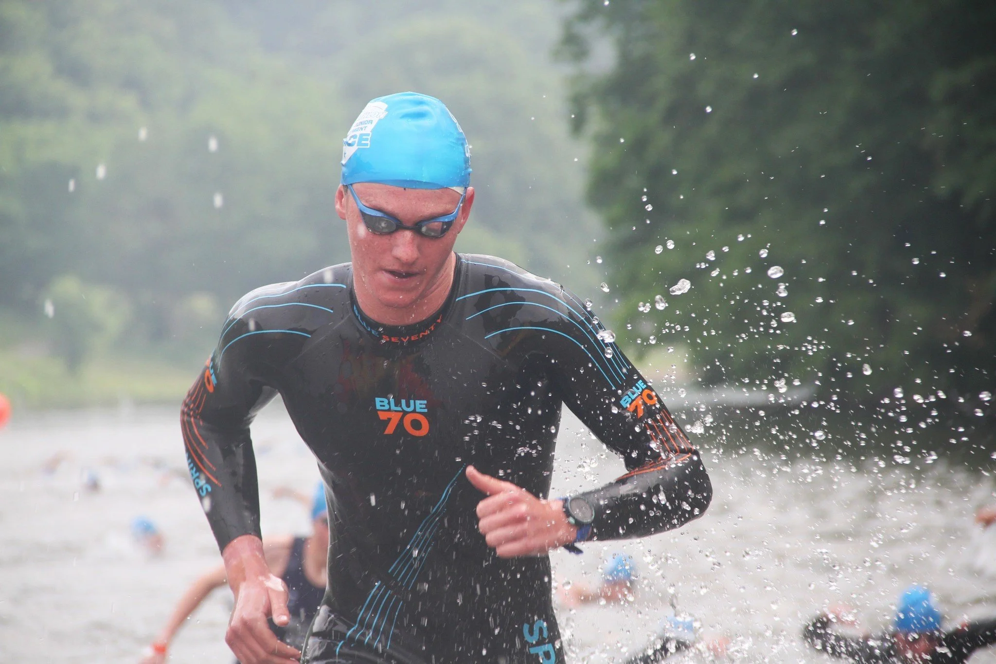 How to Choose a Wetsuit — Playtri