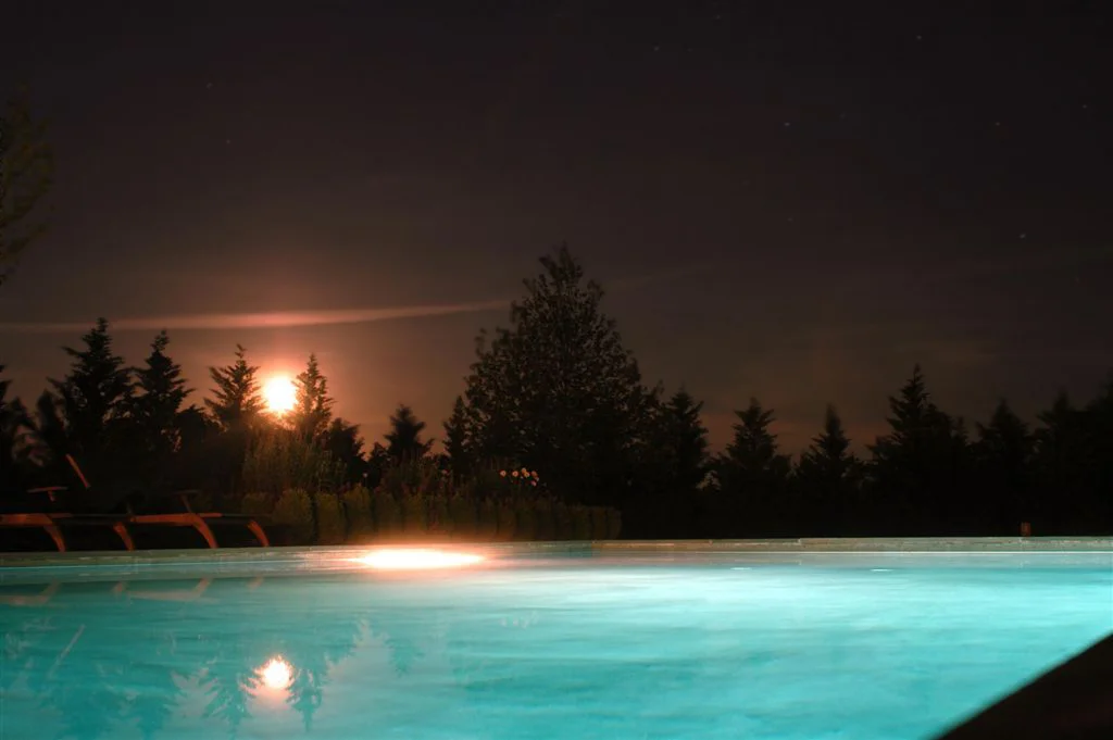 pool.jpg