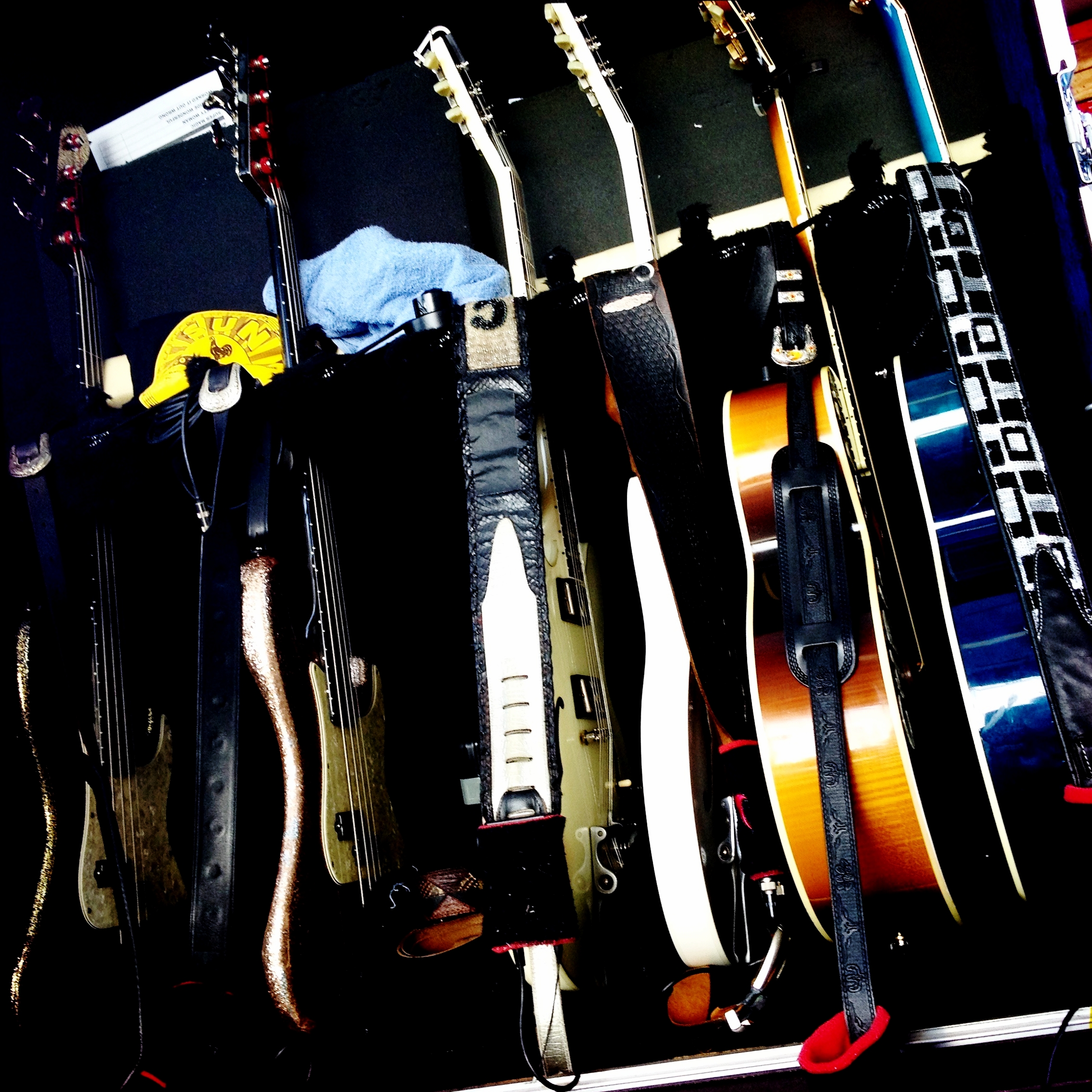 Rack | Chris Isaak | 2012