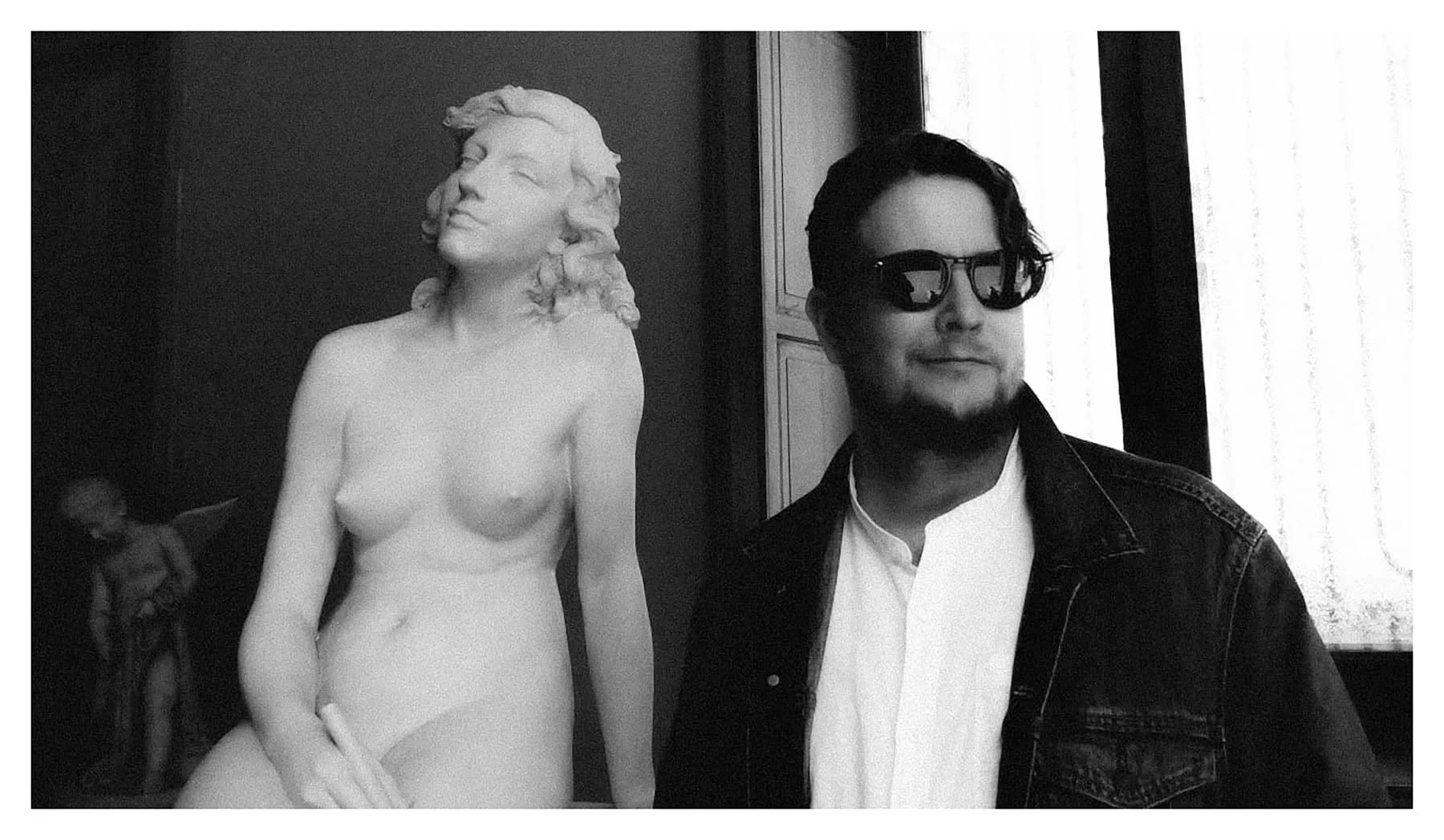 Conceptual Artist