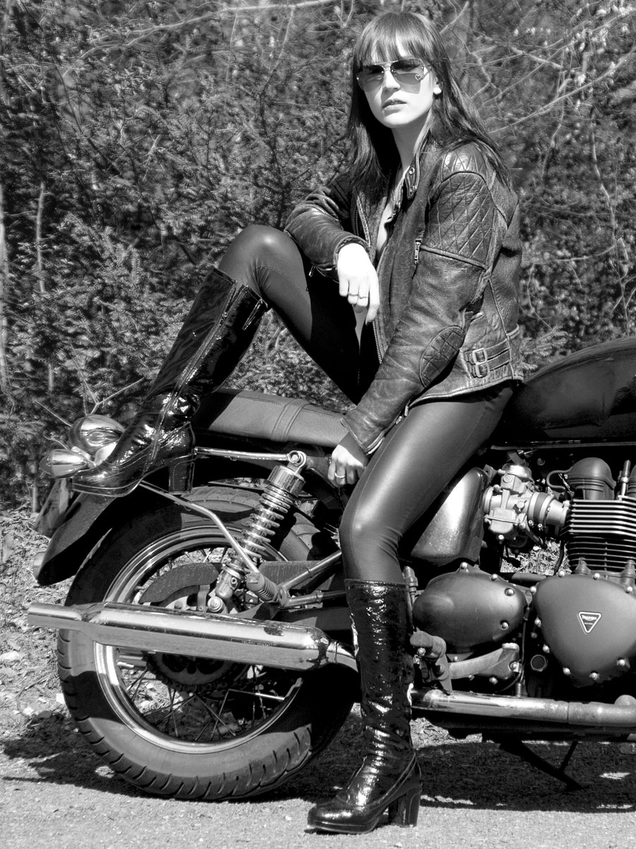 triumph girl.jpg