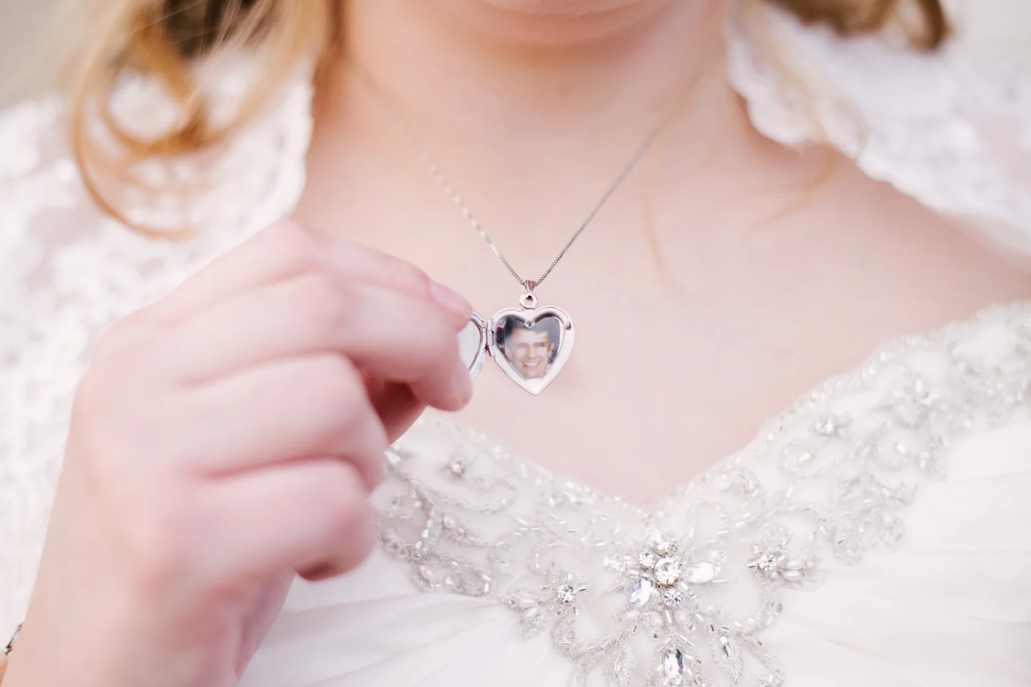 ShayCarsonWedding_007.jpg