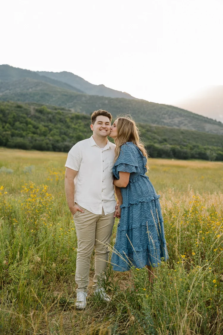 What should I wear to my engagement session?  Utah Wedding Photographer |  Jamie Tervort Photography
