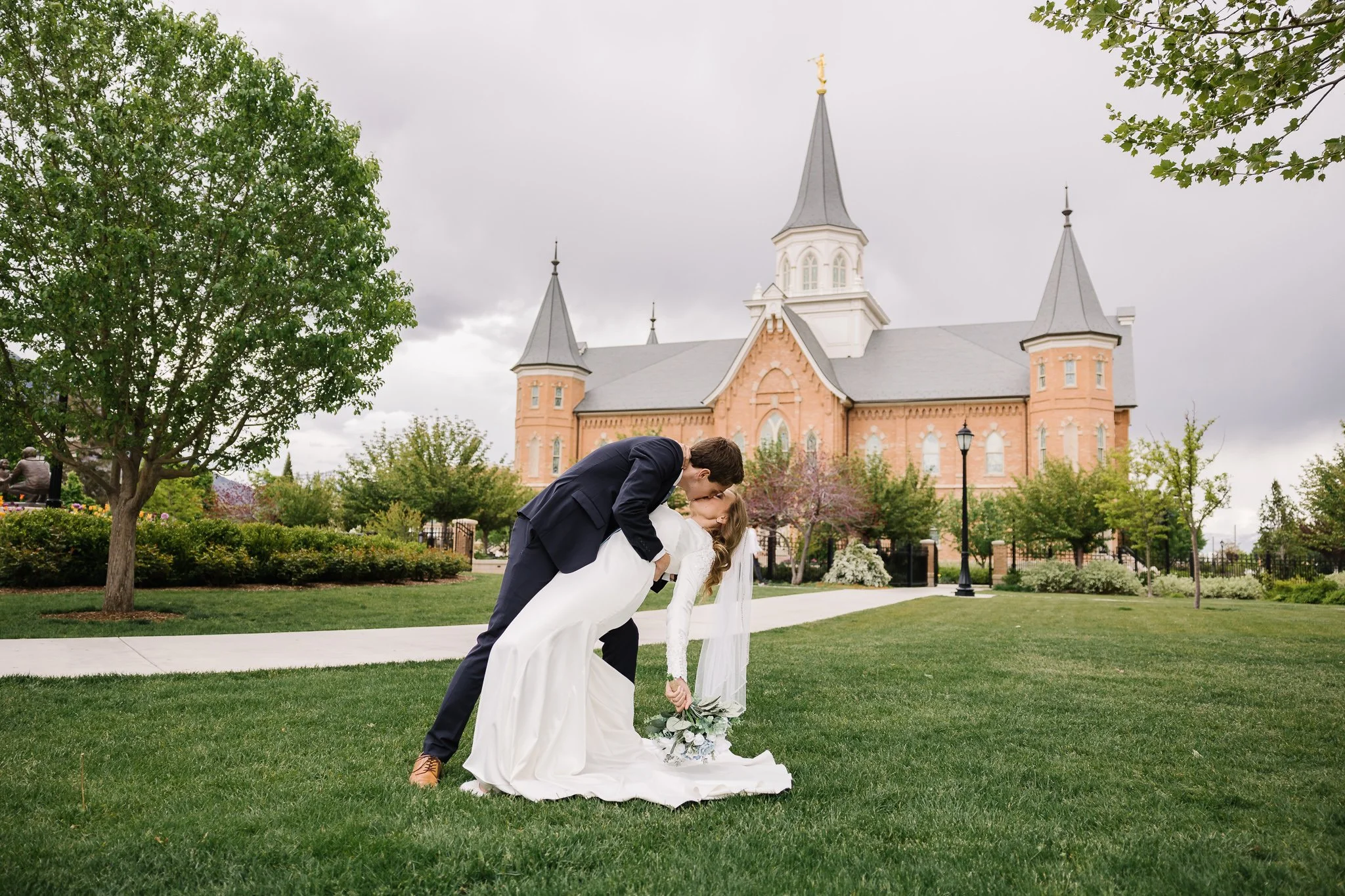 Provo-City-Center-Temple-Wedding-Photography_007.jpg