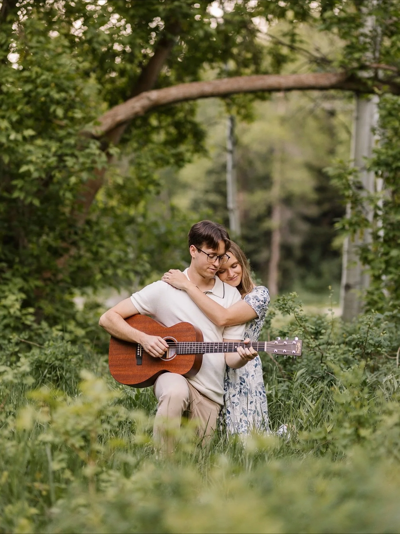 I forgot to post Jarom and Hannah&rsquo;s engagement pictures before their wedding day. We took these in July and it was so beautiful in the mountains. I love that Jarom brought his guitar to serenade his sweetheart. They are so awesome! &bull;
&bull