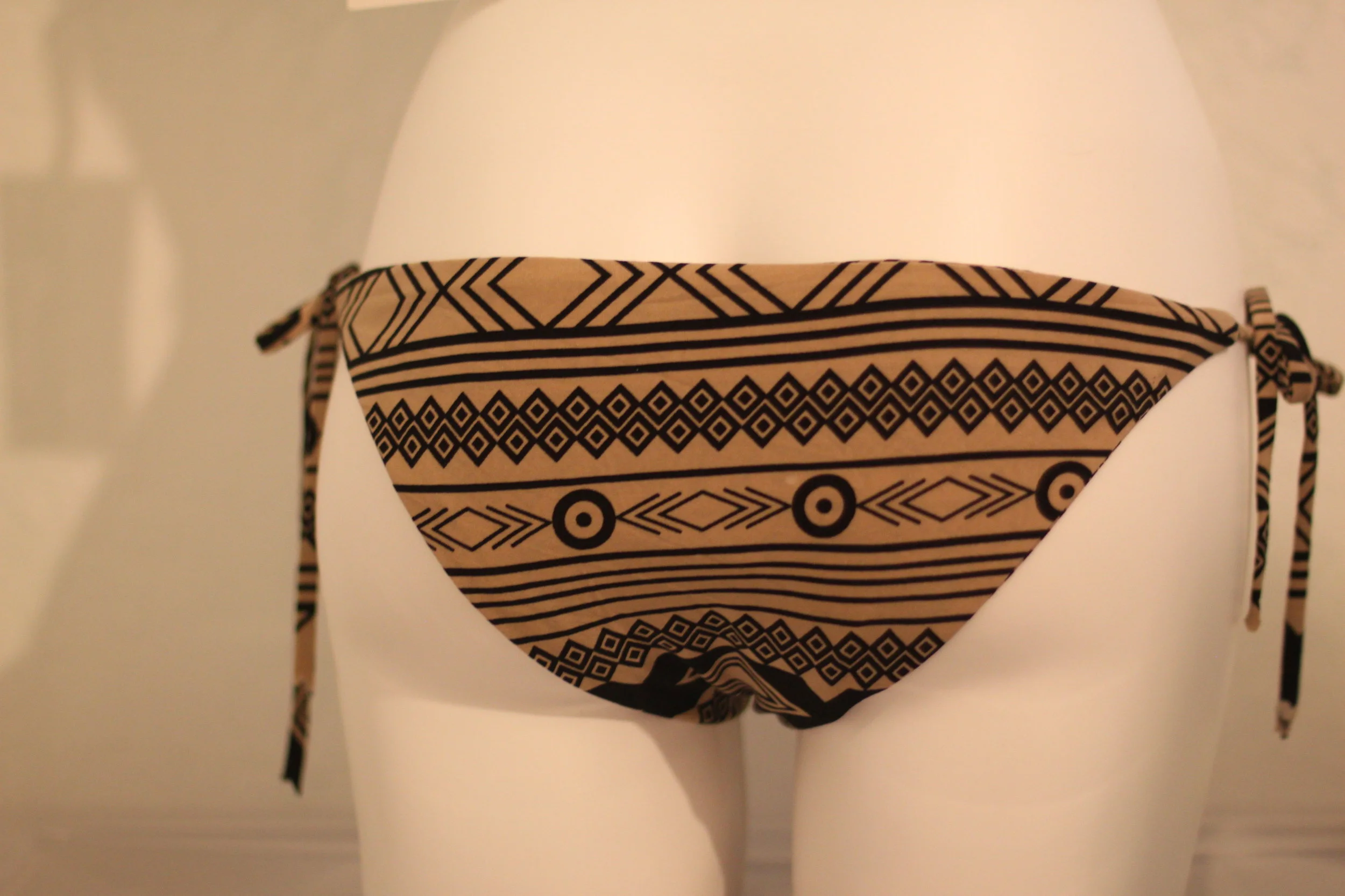 haleiwa back nudepoly.JPG