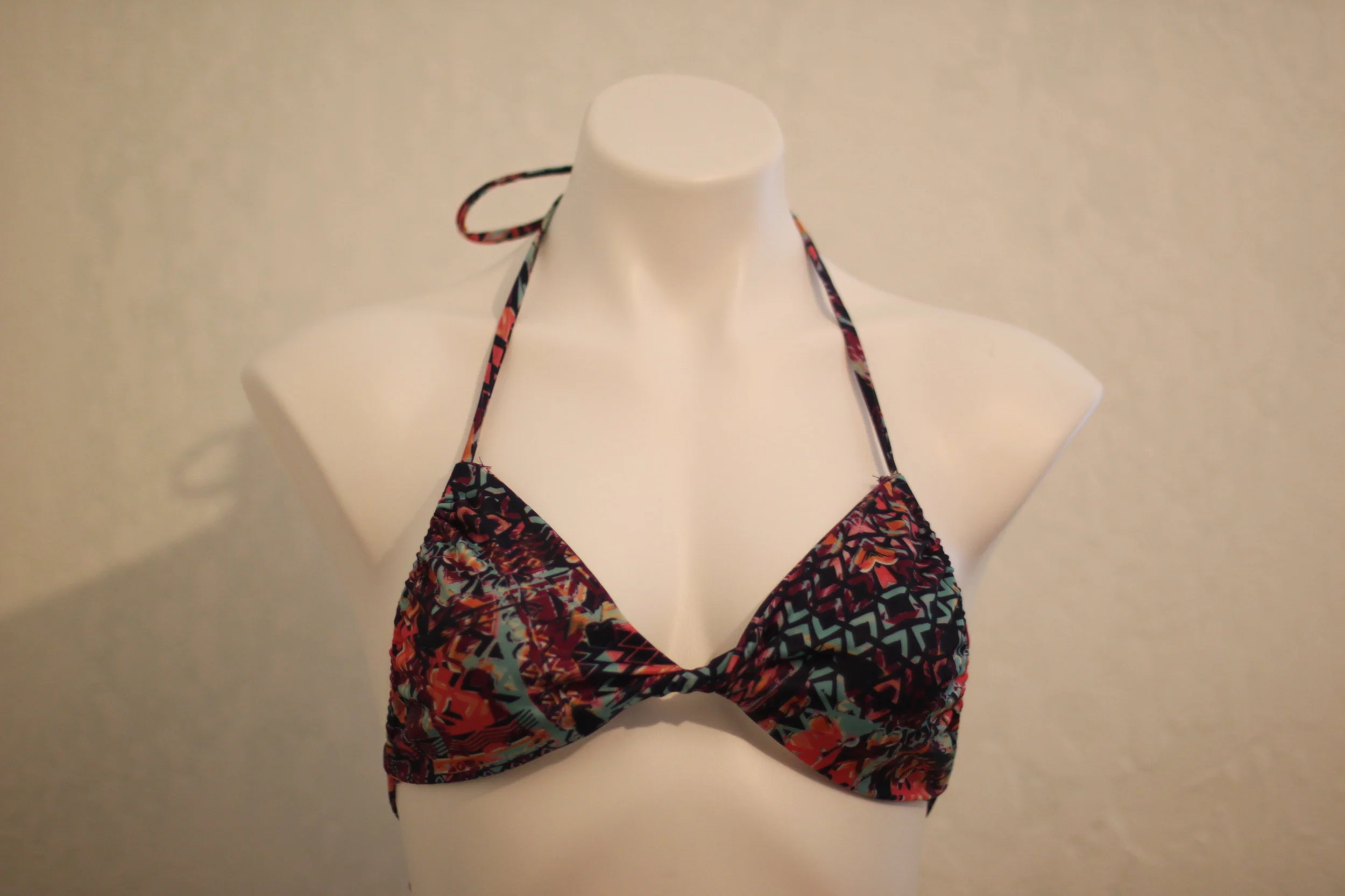 makaha kalidescope @nite.JPG