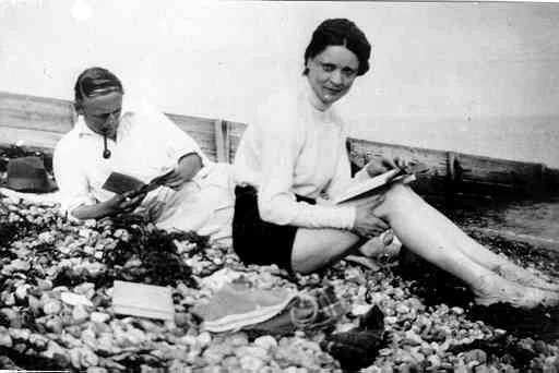 Bax and his lover Harriet Cohen, classicalexburns.com