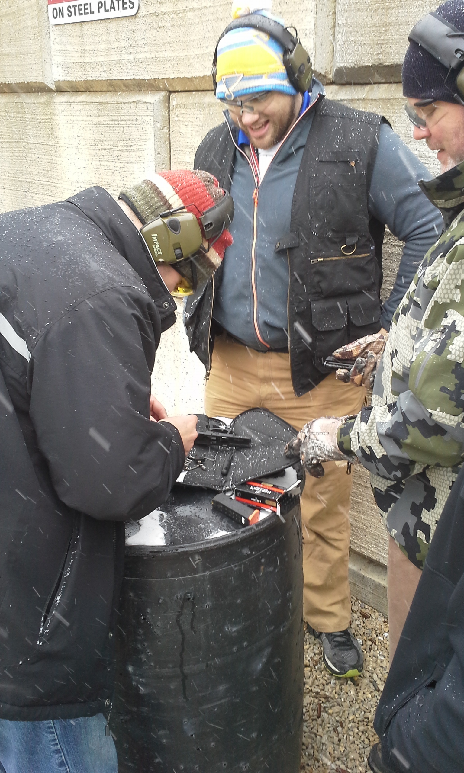 tHE VERY SKILLED GUNSMITHS FROM MIDWEST GUN WORKS REACT LIKE A HIGHLY SKILLED NASCAR TEAM TO A GLOCK DOWN ON THE FIELD. (MARCH 2017 ARPC-IDPA)