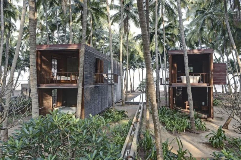 Palmyra House 2007, Nandgaon, Maharashtra, India. Architects: Studio Mumbai.