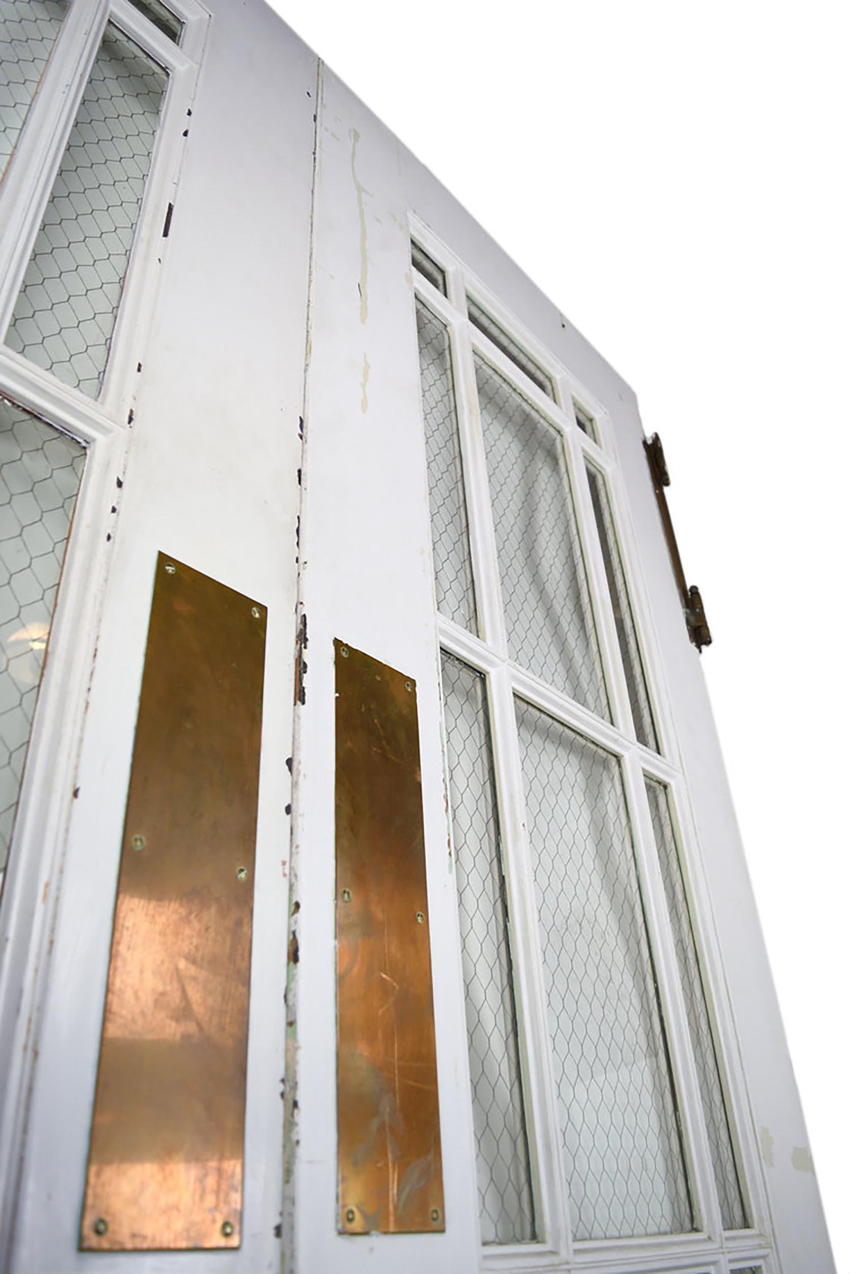 48114 iron clad chicken wire double door -4.jpg