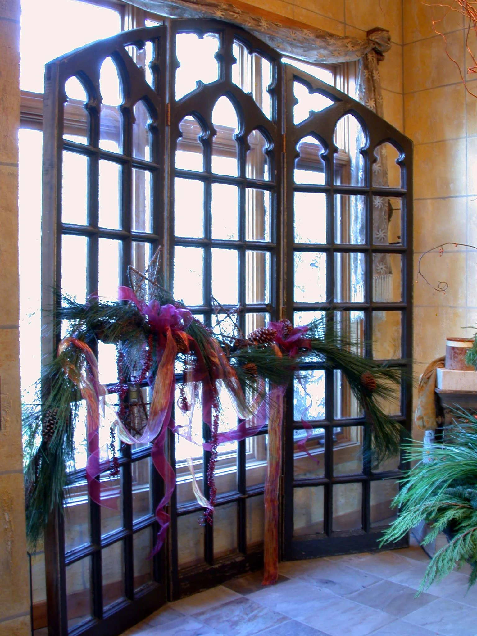 gothic window2.jpg