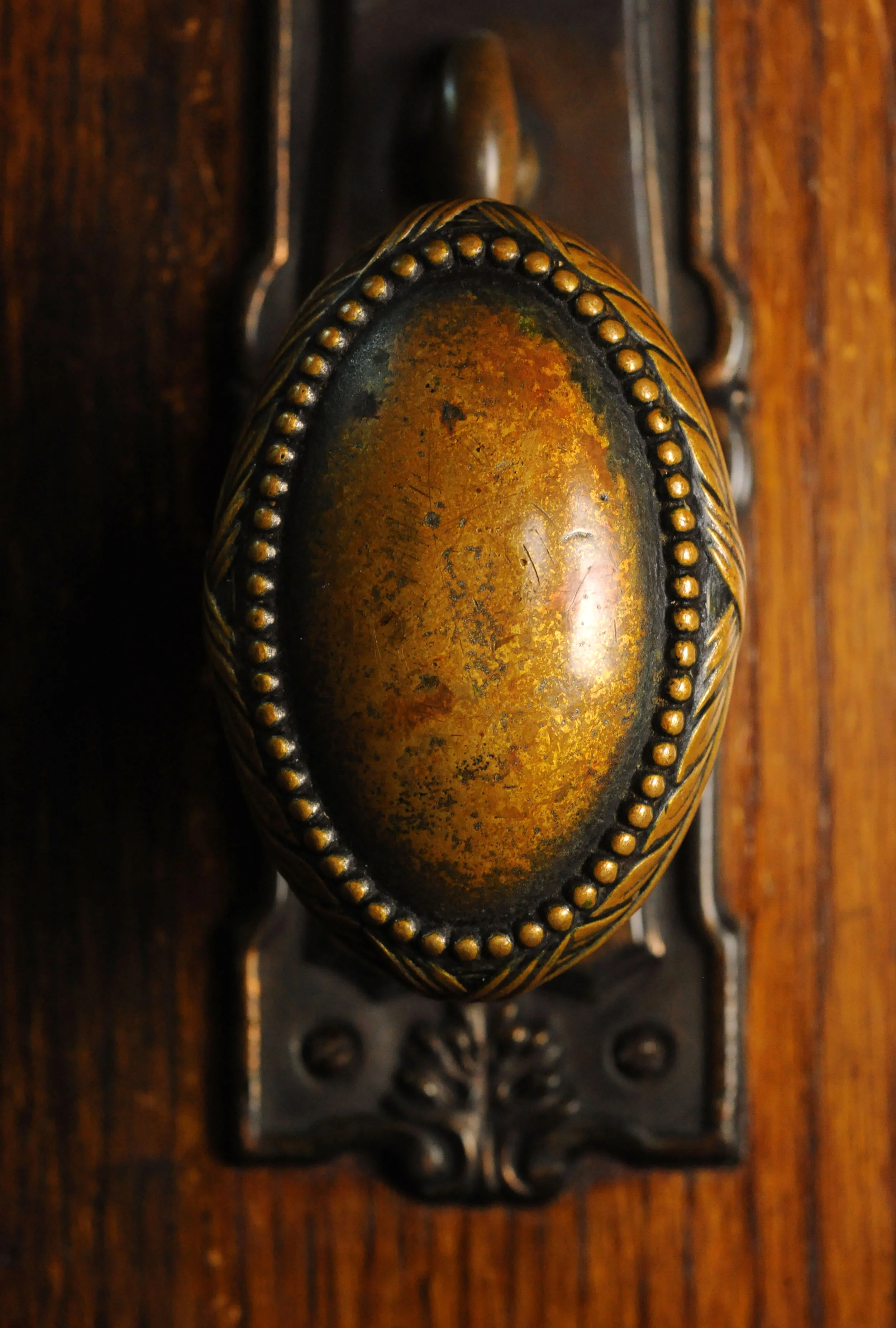 yale & towne cast bronze knob set — ARCHITECTURAL ANTIQUES